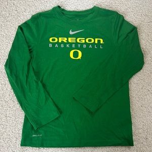 Nike Oregon Basketball dri-fit long sleeved t-shirt, youth boys size medium